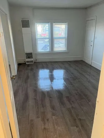 $1,450 | 1709 Pleasant Street, Unit 2W, Fall River, MA 02723