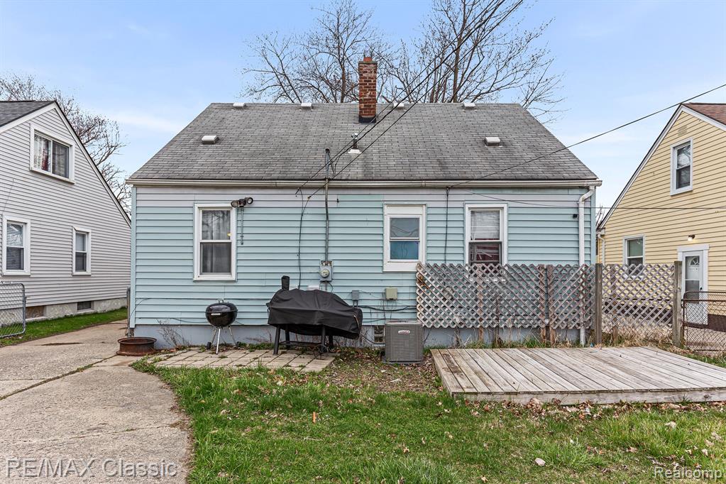4419 Howe Road Wayne, MI 48184 - Photo 25 of 28