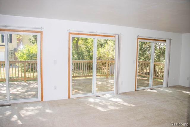 35971 Fredericksburg Road Farmington Hills, MI 48331 - Photo 22 of 32