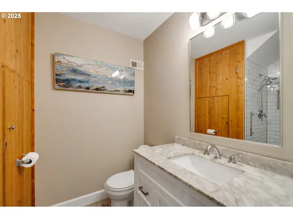 $689,000 | 1626 Northeast Regatta Way, Lincoln City, OR 97367