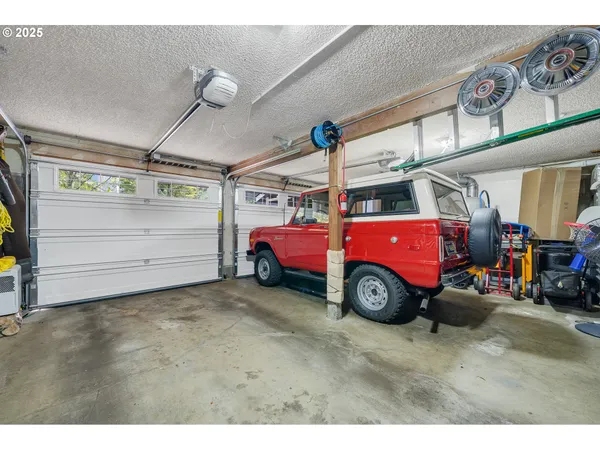 $689,000 | 1626 Northeast Regatta Way, Lincoln City, OR 97367