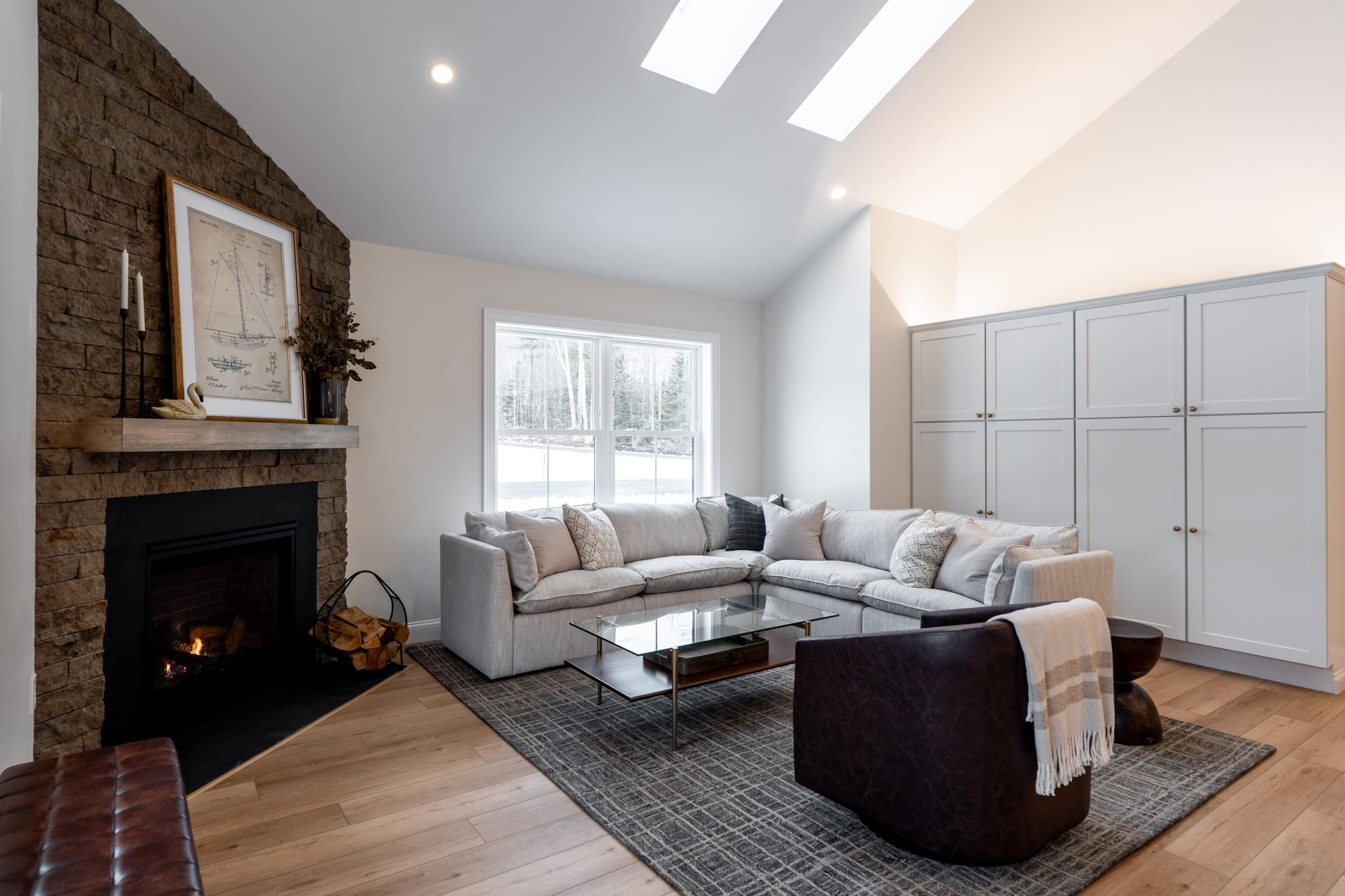 29 Daybreak Lane, Unit 6 Windham, ME 04062 - Photo 2 of 20 1.interior-40