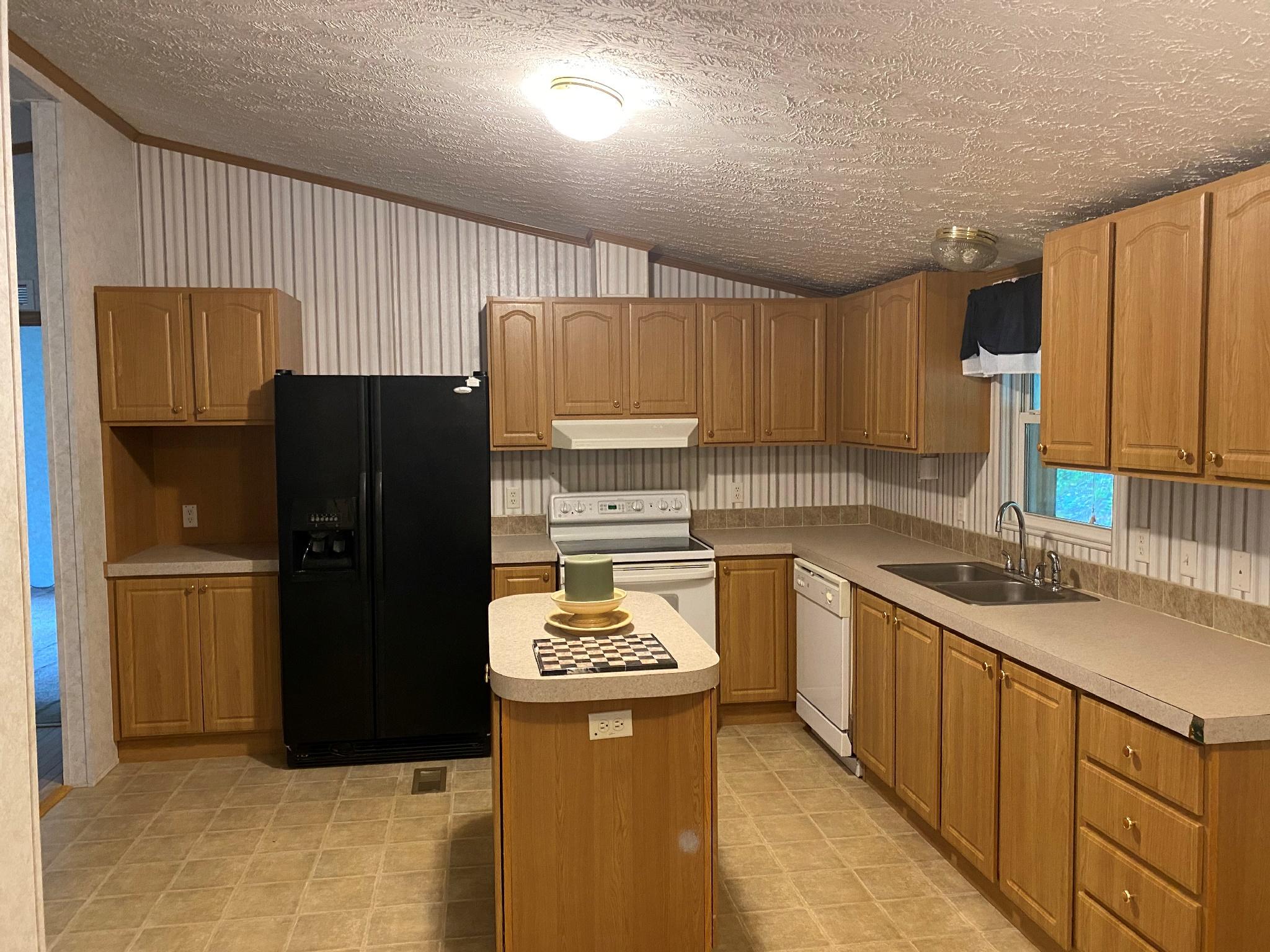 10407 Radford Road Wise, VA 24293 - Photo 5 of 23 kitchen