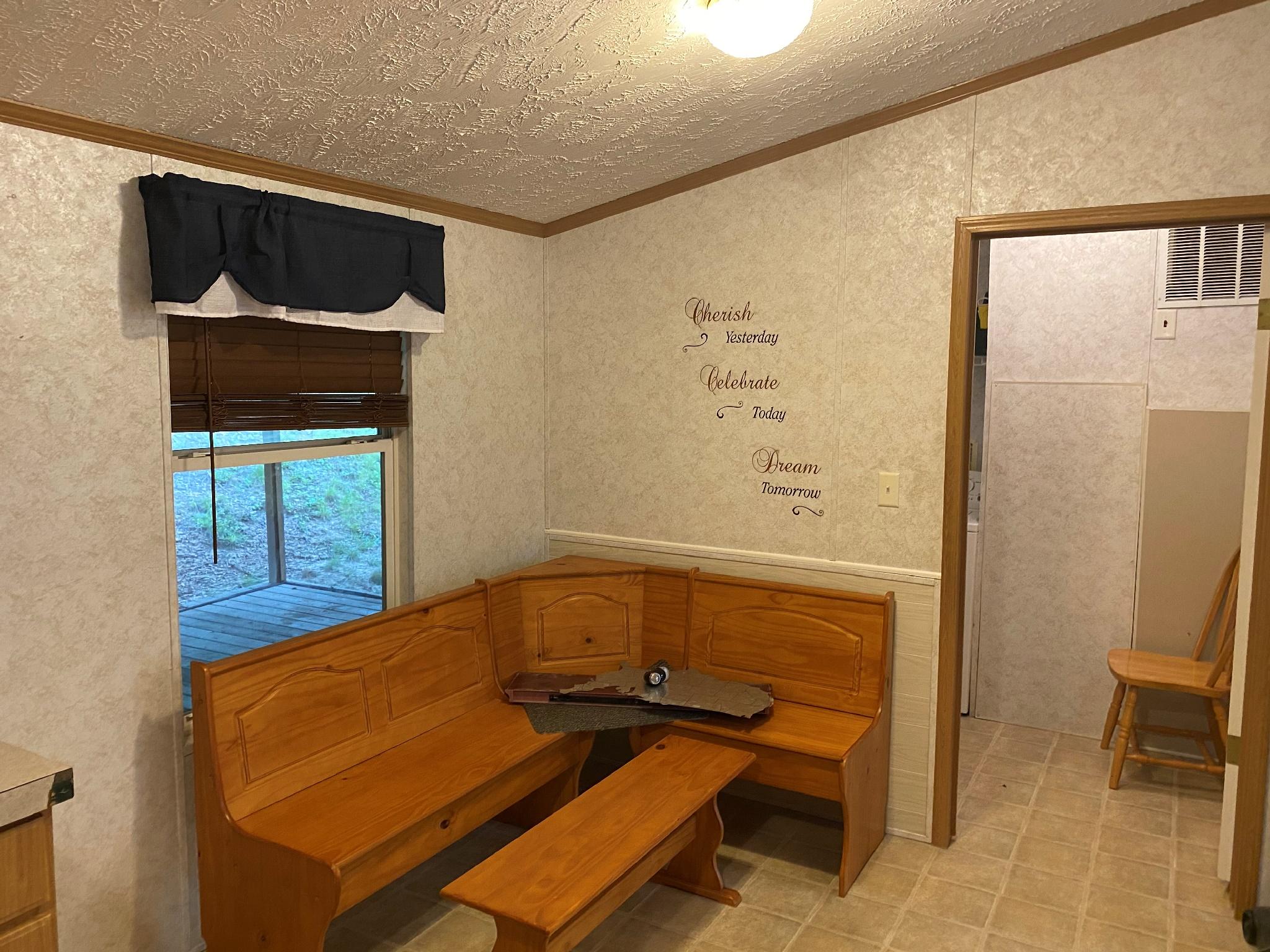 10407 Radford Road Wise, VA 24293 - Photo 8 of 23 nook