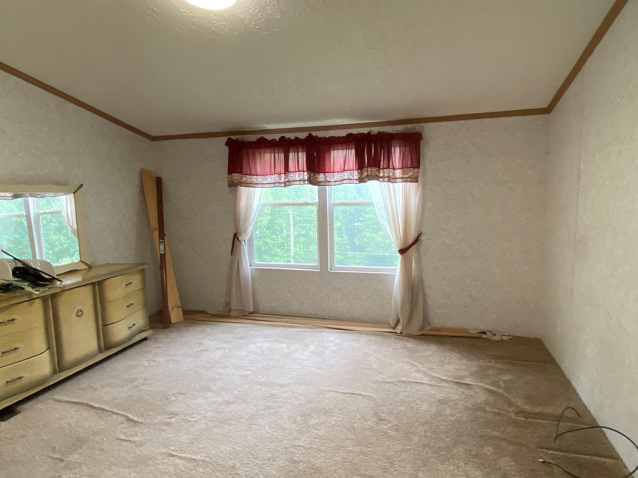 10407 Radford Road Wise, VA 24293 - Photo 9 of 23 master bed