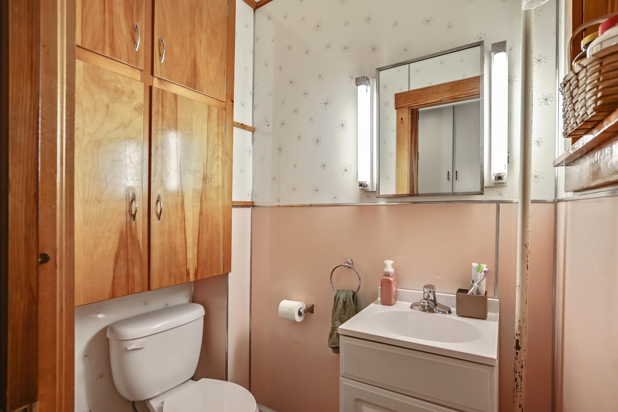 608 East Main Street Newport, VT 05855 - Photo 40 of 50