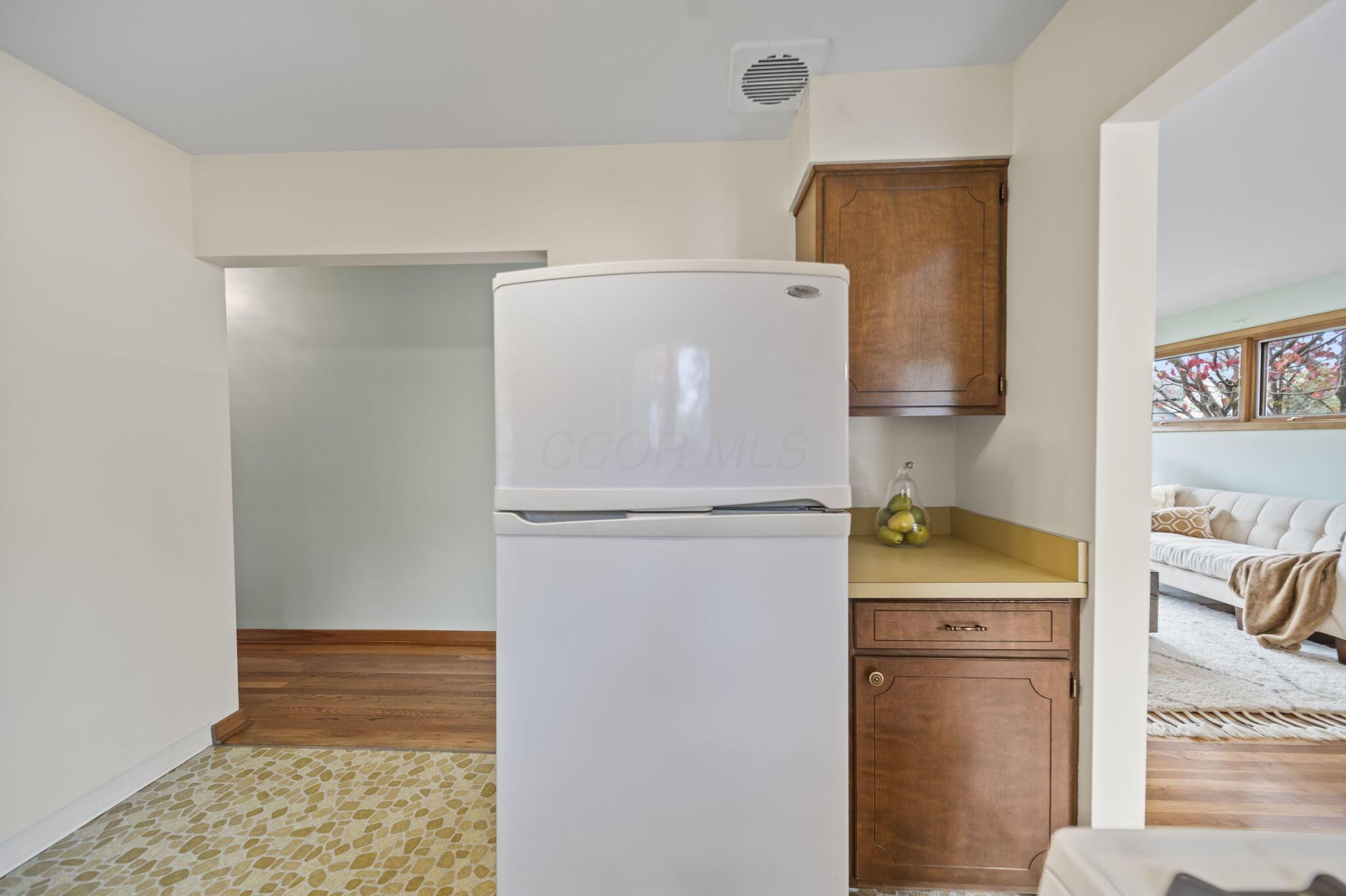 2527 Wickliffe Road Columbus, OH 43221 - Photo 27 of 73 19-web-or-mls-DSC08954