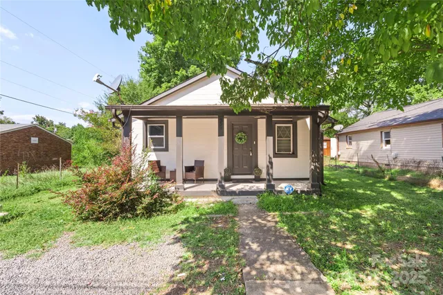$180,000 | 358 Cozart Avenue Southwest, Concord, NC 28025