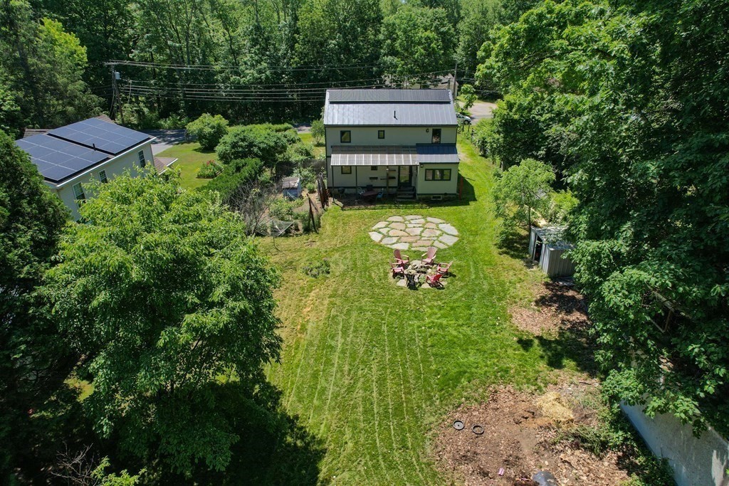 497 Burts Pit Road Northampton, MA 01062 - Photo 4 of 26