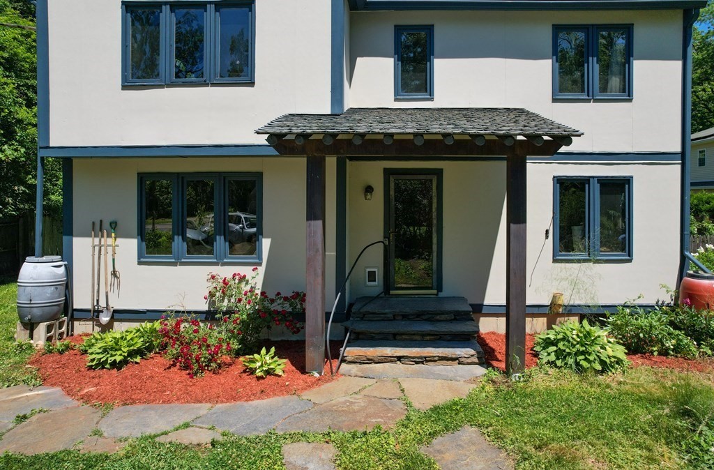 497 Burts Pit Road Northampton, MA 01062 - Photo 8 of 26