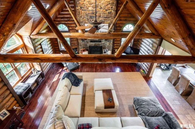 $999,995 | 2145 Lick Creek Road, Anna, IL 62906