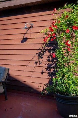 $999,995 | 2145 Lick Creek Road, Anna, IL 62906