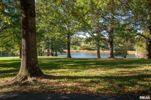 $999,995 | 2145 Lick Creek Road, Anna, IL 62906