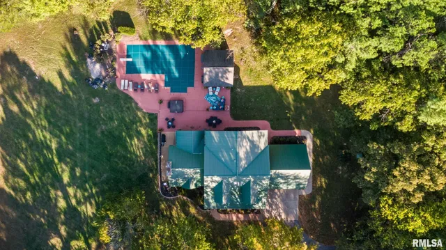 $999,995 | 2145 Lick Creek Road, Anna, IL 62906