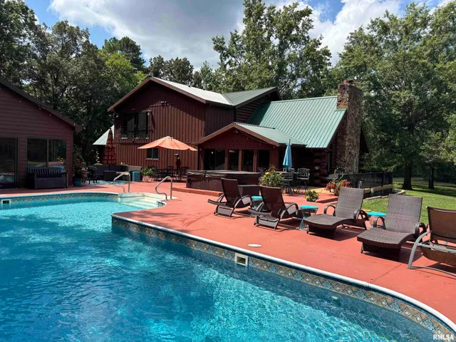 $999,995 | 2145 Lick Creek Road, Anna, IL 62906