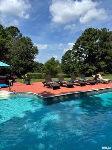 $999,995 | 2145 Lick Creek Road, Anna, IL 62906