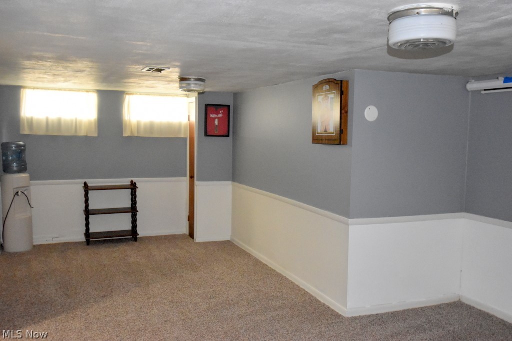 1361 Sunset Road Cleveland, OH 44124 - Photo 12 of 17