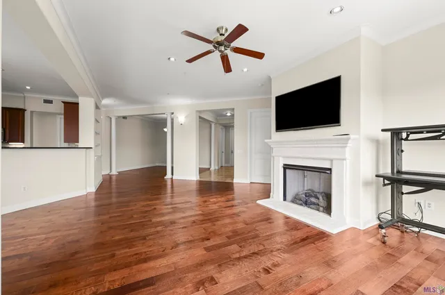 $749,000 | 990 Stanford Avenue, Unit 504, Baton Rouge, LA 70808