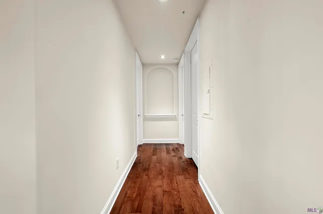 $749,000 | 990 Stanford Avenue, Unit 504, Baton Rouge, LA 70808