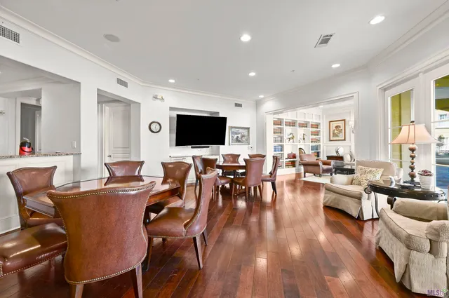 $749,000 | 990 Stanford Avenue, Unit 504, Baton Rouge, LA 70808