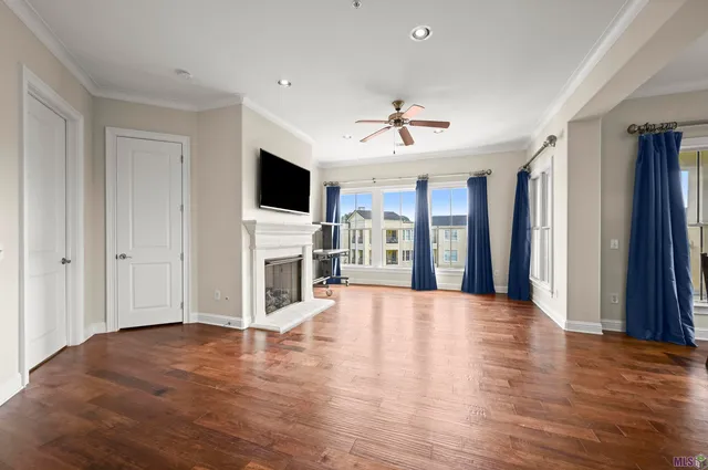 $749,000 | 990 Stanford Avenue, Unit 504, Baton Rouge, LA 70808