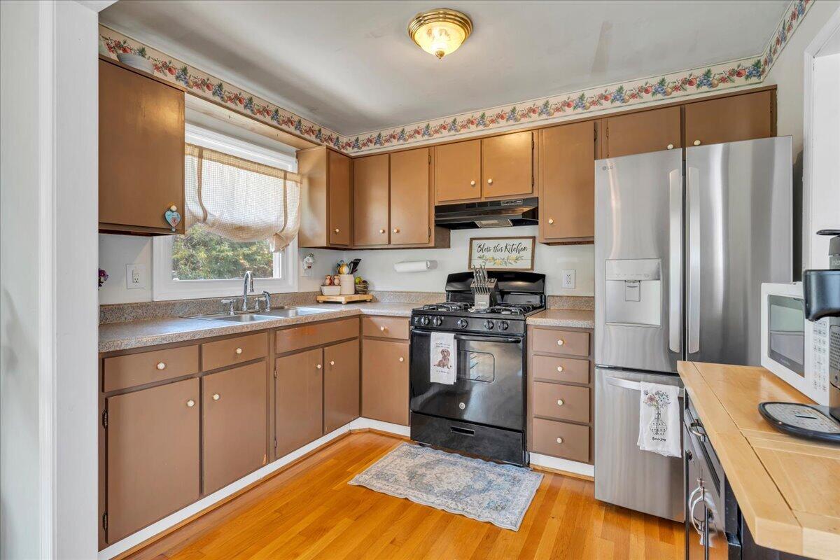 2203 Inge Circle Salem, VA 24153 - Photo 15 of 40 12-MIB00206