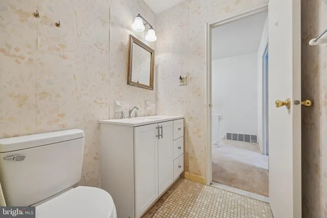 $249,900 | 127 Hampstead Drive, Unit 127, Ambler, PA 19002