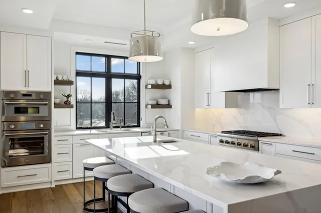 $1,799,000 | 6456 Yosemite Avenue, Chanhassen, MN 55331