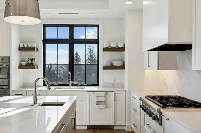 $1,799,000 | 6456 Yosemite Avenue, Chanhassen, MN 55331