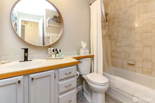$249,000 | 22810 30th Avenue South, Unit C203, Des Moines, WA 98198