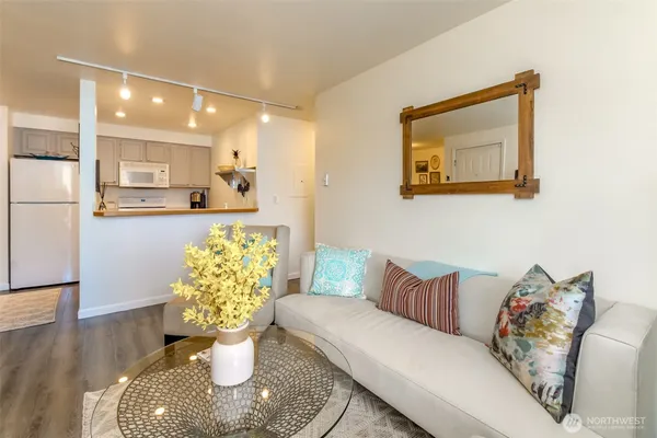 $249,000 | 22810 30th Avenue South, Unit C203, Des Moines, WA 98198