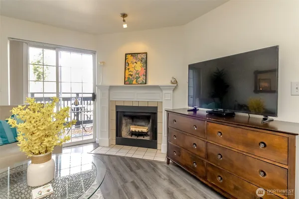 $249,000 | 22810 30th Avenue South, Unit C203, Des Moines, WA 98198