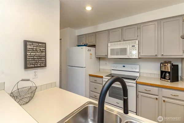 $249,000 | 22810 30th Avenue South, Unit C203, Des Moines, WA 98198