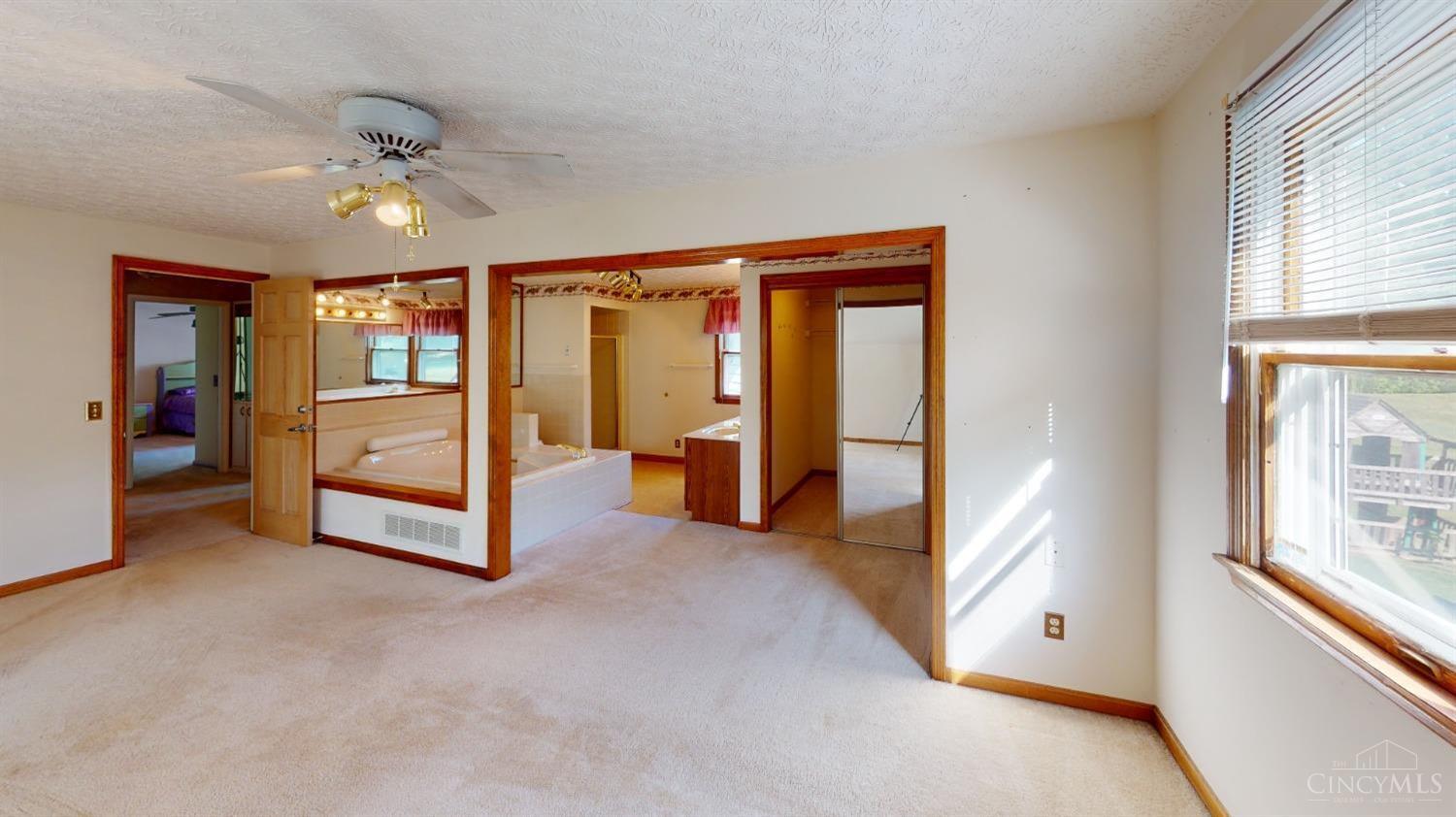 6112 Winton Road Fairfield, OH 45014 - Photo 34 of 45