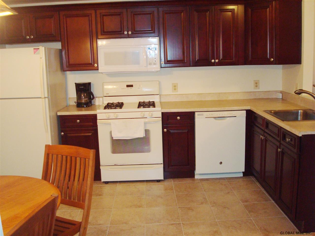 42 Wake Robin Road Malta, NY 12020 - Photo 8 of 17 Photo 8