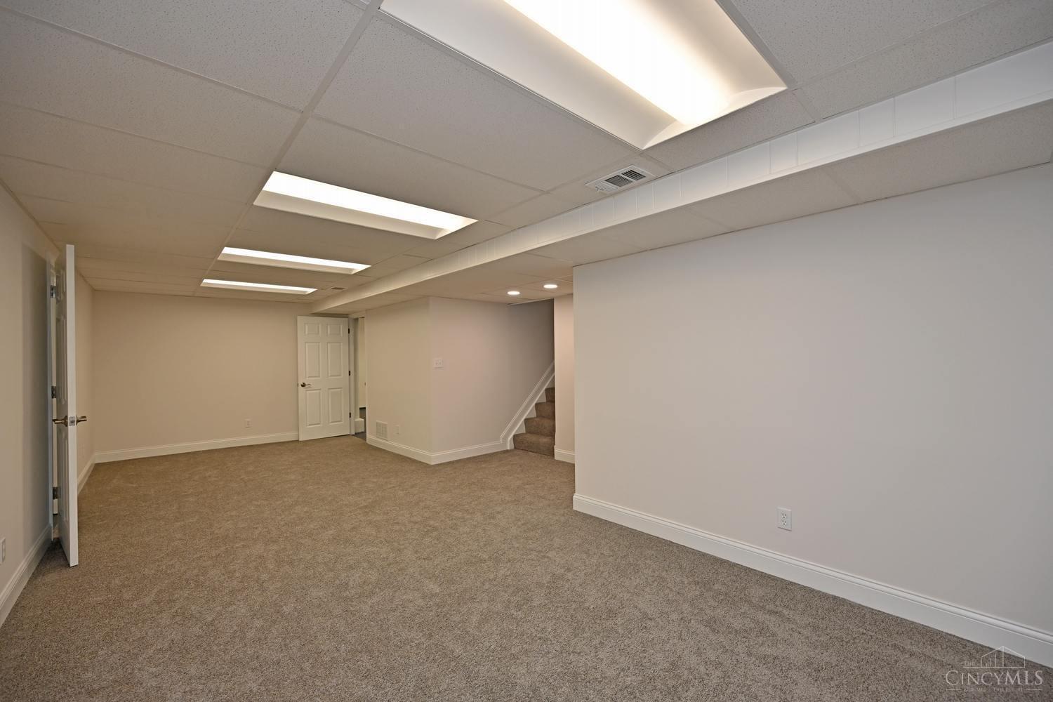 2954 North Bend Road Cincinnati, OH 45239 - Photo 28 of 42