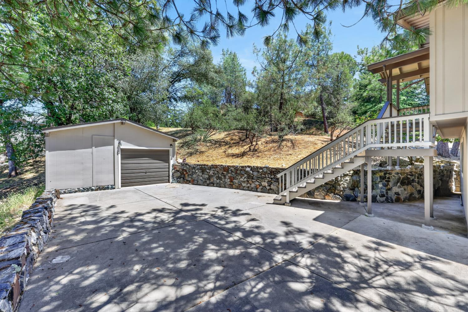12096 Poplar Road Auburn, CA 95602 - Photo 3 of 84