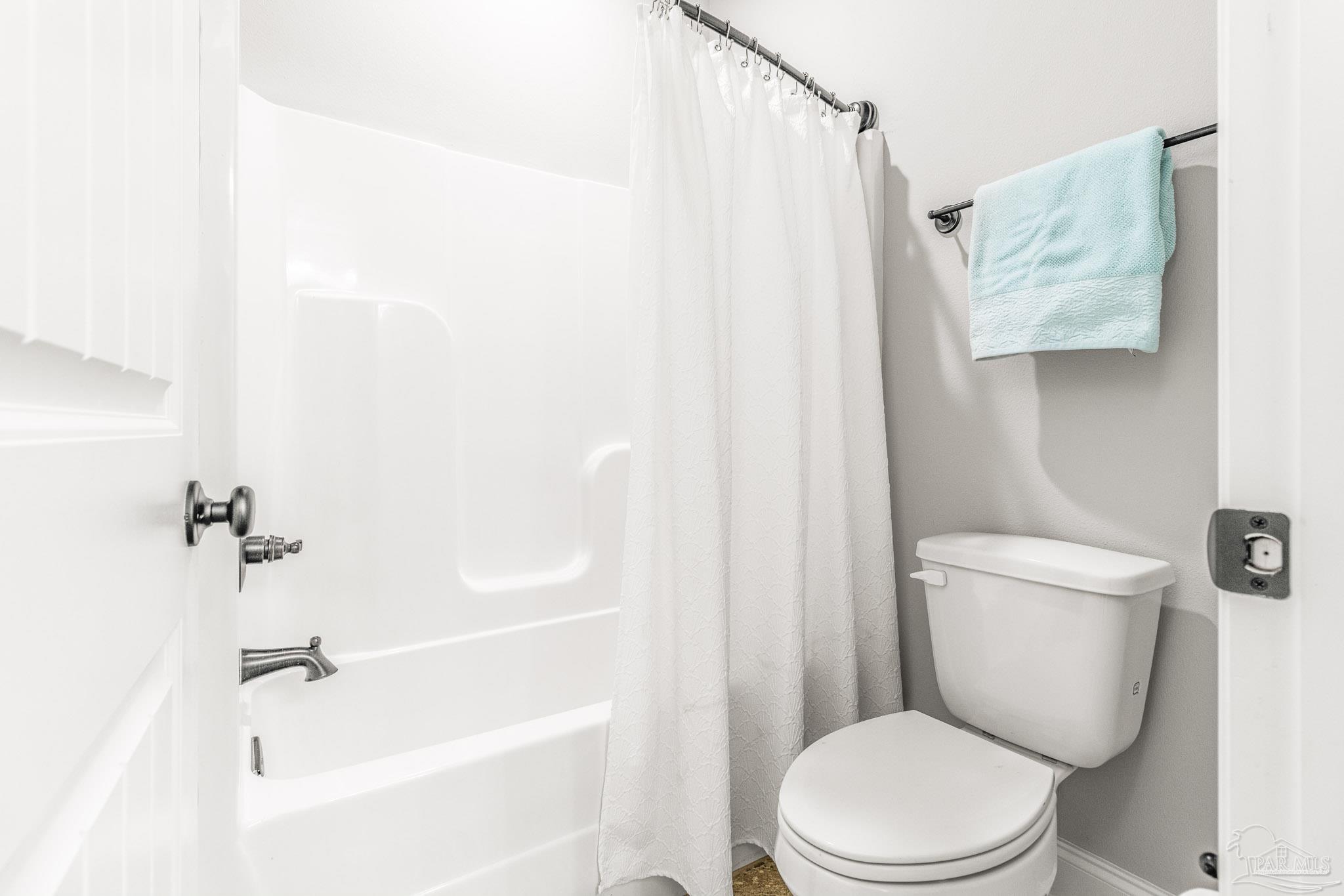 1515 Sawyers Rdg Cove Cantonment, FL 32533 - Photo 14 of 37 Gallery Image 14