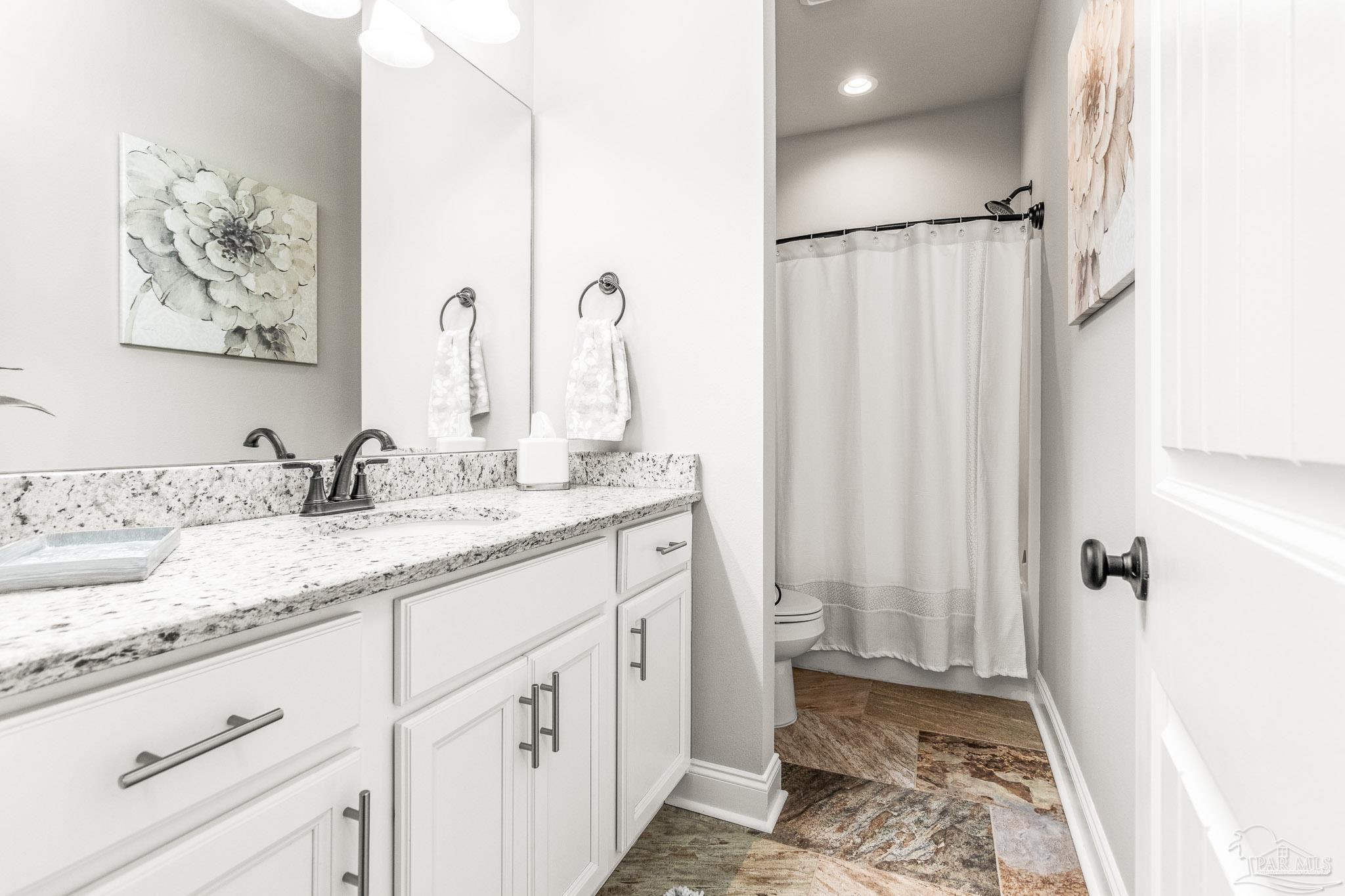 1515 Sawyers Rdg Cove Cantonment, FL 32533 - Photo 6 of 37 Gallery Image 6