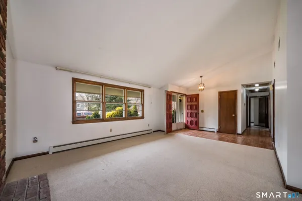 $425,000 | 296 Valley Shore Drive, Guilford, CT 06437