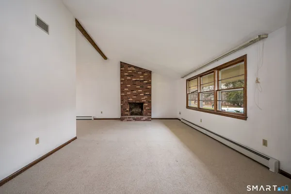 $425,000 | 296 Valley Shore Drive, Guilford, CT 06437