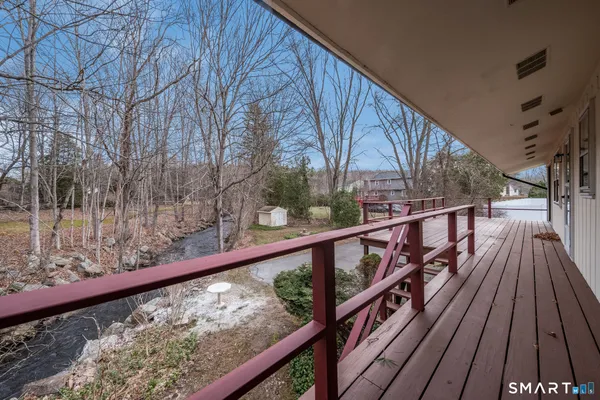 $425,000 | 296 Valley Shore Drive, Guilford, CT 06437