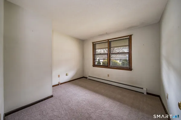 $425,000 | 296 Valley Shore Drive, Guilford, CT 06437