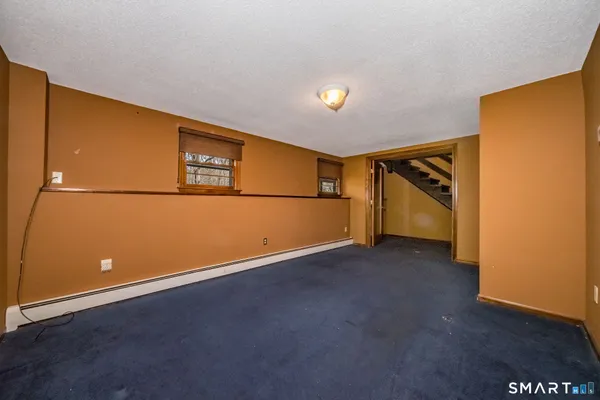 $425,000 | 296 Valley Shore Drive, Guilford, CT 06437