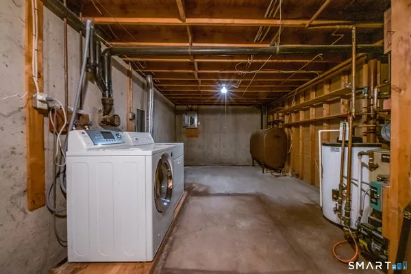 $425,000 | 296 Valley Shore Drive, Guilford, CT 06437