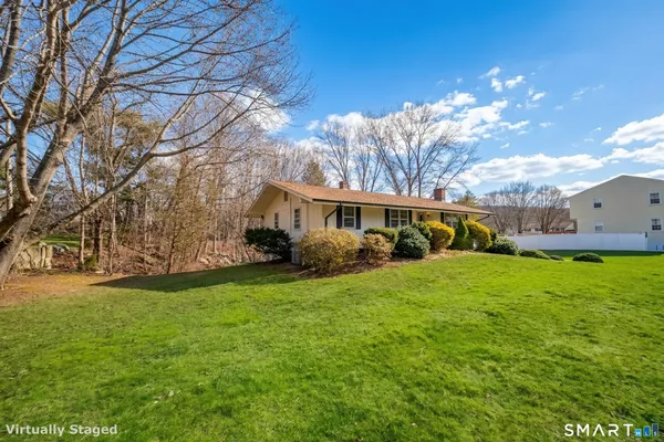 $425,000 | 296 Valley Shore Drive, Guilford, CT 06437