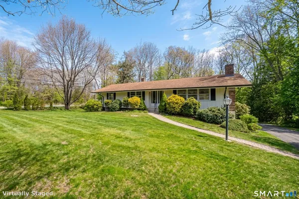 $425,000 | 296 Valley Shore Drive, Guilford, CT 06437