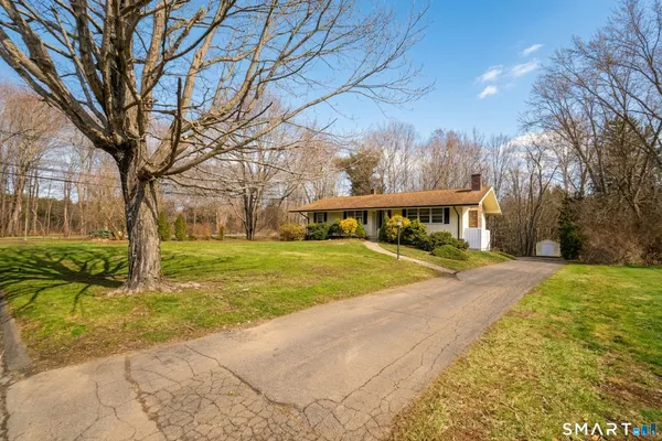 $425,000 | 296 Valley Shore Drive, Guilford, CT 06437