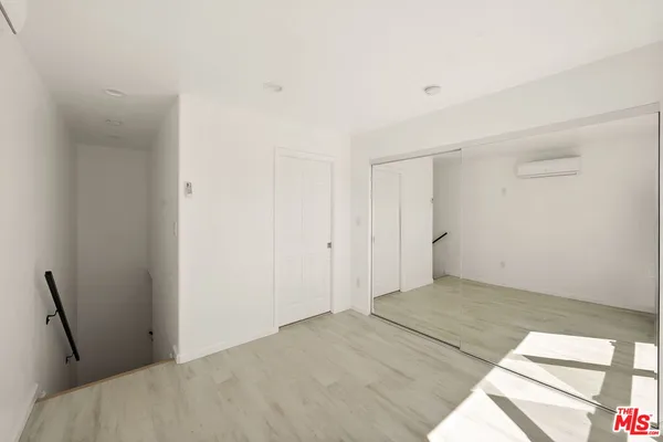 $2,295 | 435-unit A West Elk Avenue, Glendale, CA 91204