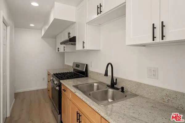 $2,295 | 435-unit A West Elk Avenue, Glendale, CA 91204